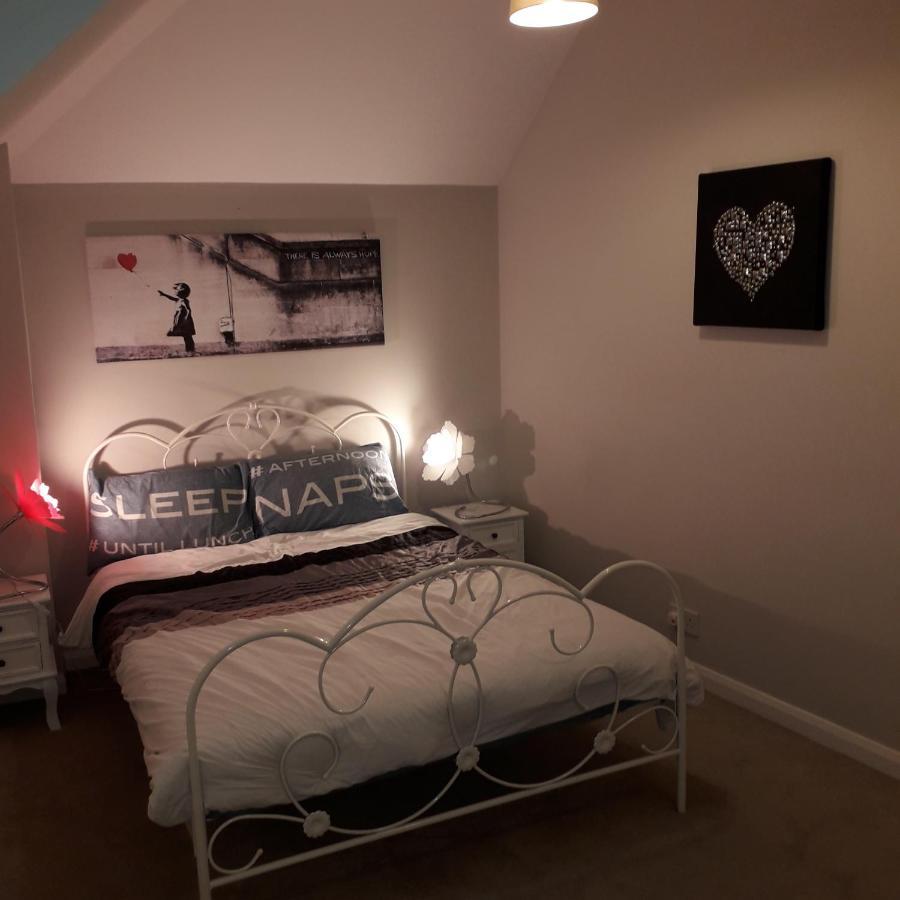 Street artist Bed & Breakfast Romford Eksteriør bilde
