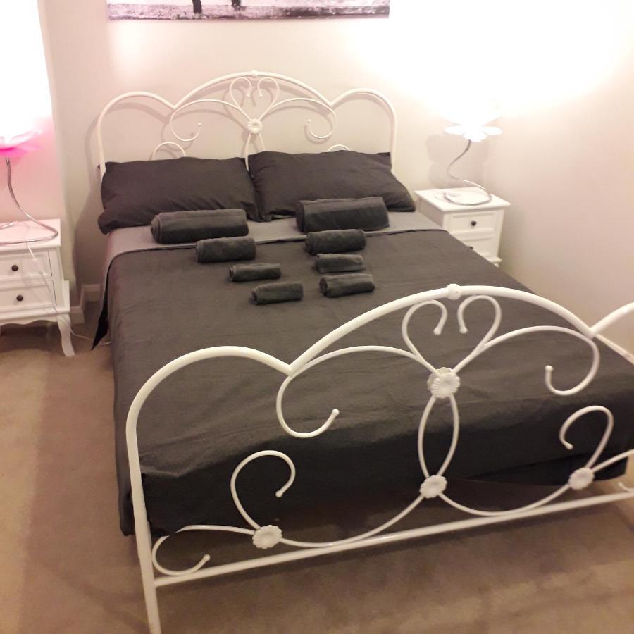 Street artist Bed & Breakfast Romford Eksteriør bilde