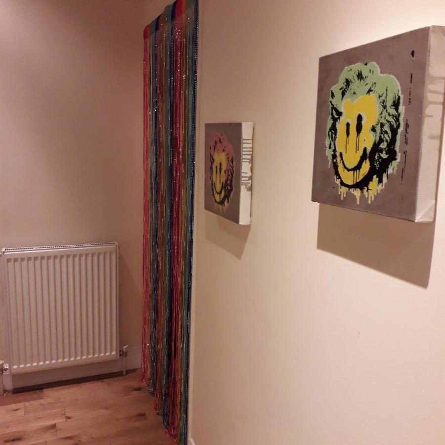 Street artist Bed & Breakfast Romford Eksteriør bilde